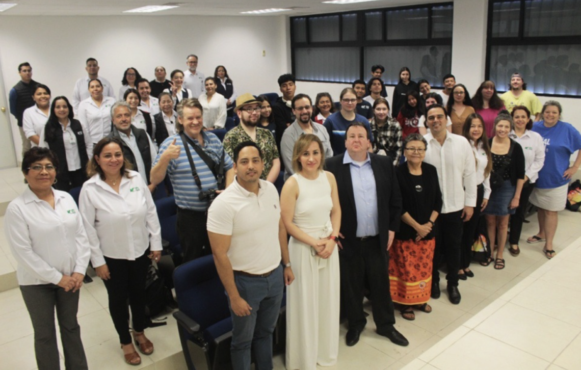 Estudiantes canadienses visitan UT Cancún Bis