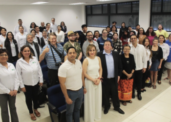 Estudiantes canadienses visitan UT Cancún Bis