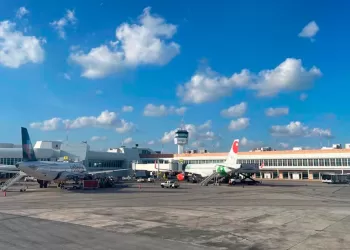 Mejorar operatividad del aeropuerto y regular las rentas vacacionales, retos para Sectur