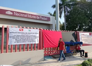 Trabajadores del Monte de Piedad en Chetumal se suman al paro nacional
