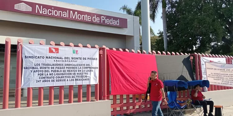 Trabajadores del Monte de Piedad en Chetumal se suman al paro nacional