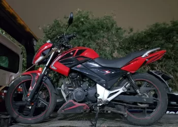 Menor detenido cuando trataba de robarse una moto de edificio en Playa del Carmen