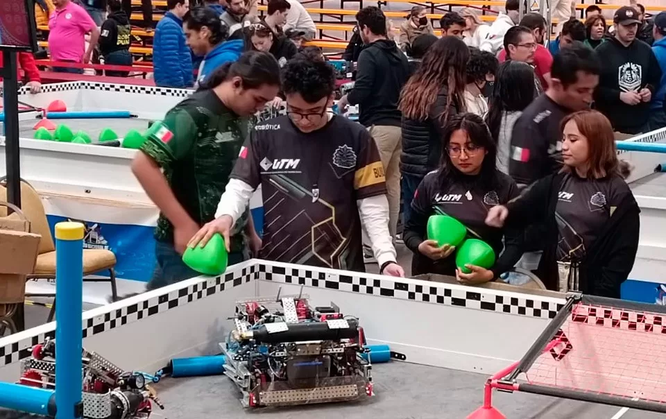 Club de Robótica Faisanes de la UTM representará a México en un torneo en Dallas