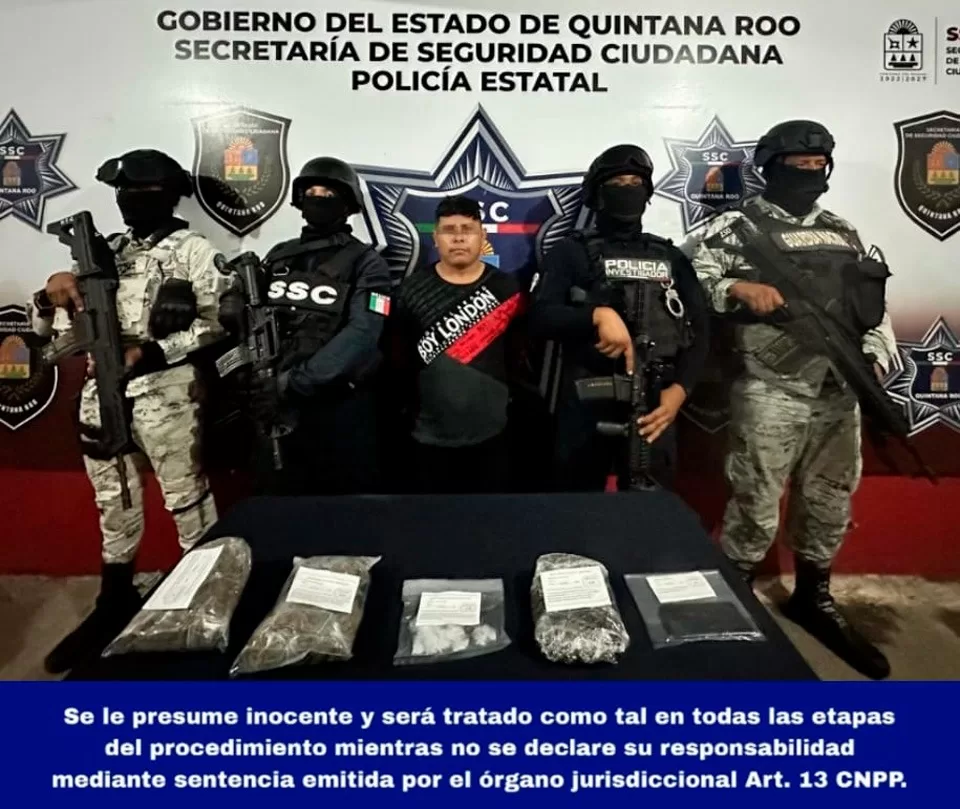 Narcomenudista trata de huir con un vehículo robado