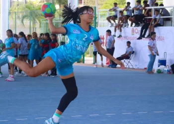 Reúne un control interno a cerca de un centenar de jugadores de handball