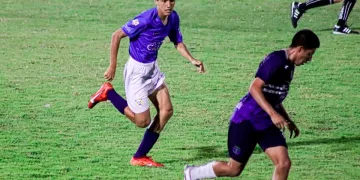 Adonai García, brilla en doble debut profesional con el Inter Playa