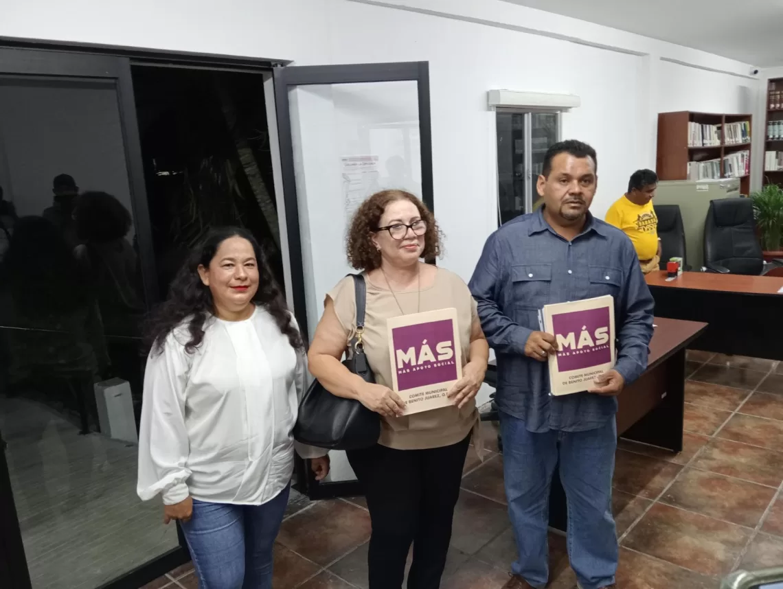 El PRD y MAS entregan sus listas de aspirantes a una diputación local en Quintana Roo