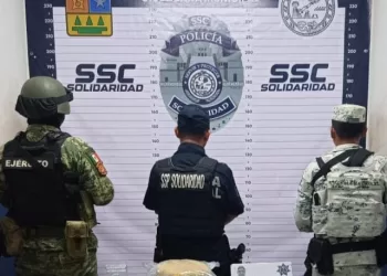 Aseguran paquete con drogas en una playa de Xpu-Ha