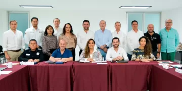 Autoridades y empresarios se reúnen para fortalecer el liderazgo turístico
