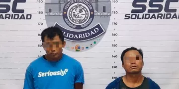 Aseguran a dos sujetos con presunta droga en entrada de Mayakobá