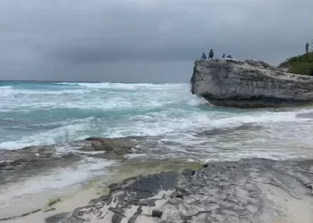 Alerta por evento de "Surada" en zonas costeras de Cancún