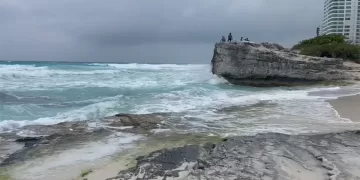 Alerta por evento de "Surada" en zonas costeras de Cancún