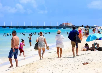 Hoteleros y restauranteros respaldan cambio de nombre del municipio Solidaridad a Playa del Carmen