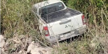 Trabajadores del Tren Maya se duermen y se salen de la carretera en tramo Tulum- Felipe Carrillo Puerto