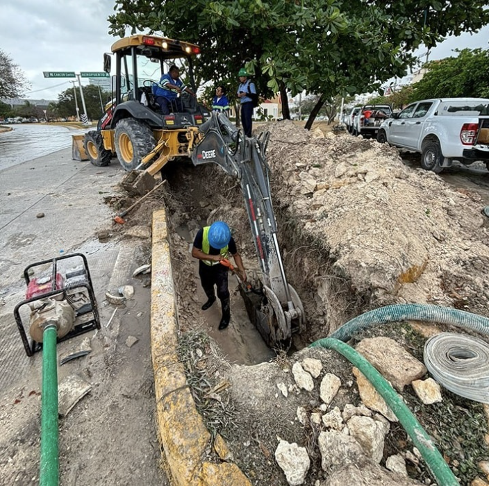 Exhortan a estar pendientes de baja en el servicio de agua obras de renovación en la red