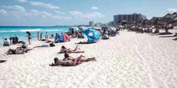 Quintana Roo recibirá a más de 1.2 millones de turistas en estas vacaciones