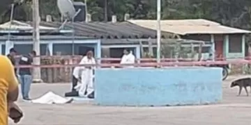 Hallan cuerpo con la cabeza entre las piernas en Sergio Butrón Casas