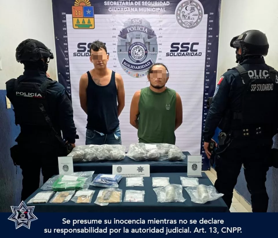 Sorprenden a dos motociclistas que intercambiaban droga