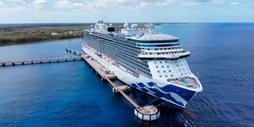 Cozumel recibe al lujoso crucero Enchanted Princess
