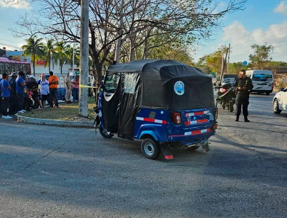 Trágico accidente en la Avenida Kabah deja un motociclista fallecido