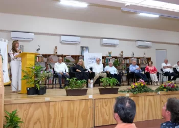 Presentan libro “Historia Viva de Cancún”, un crisol cultural