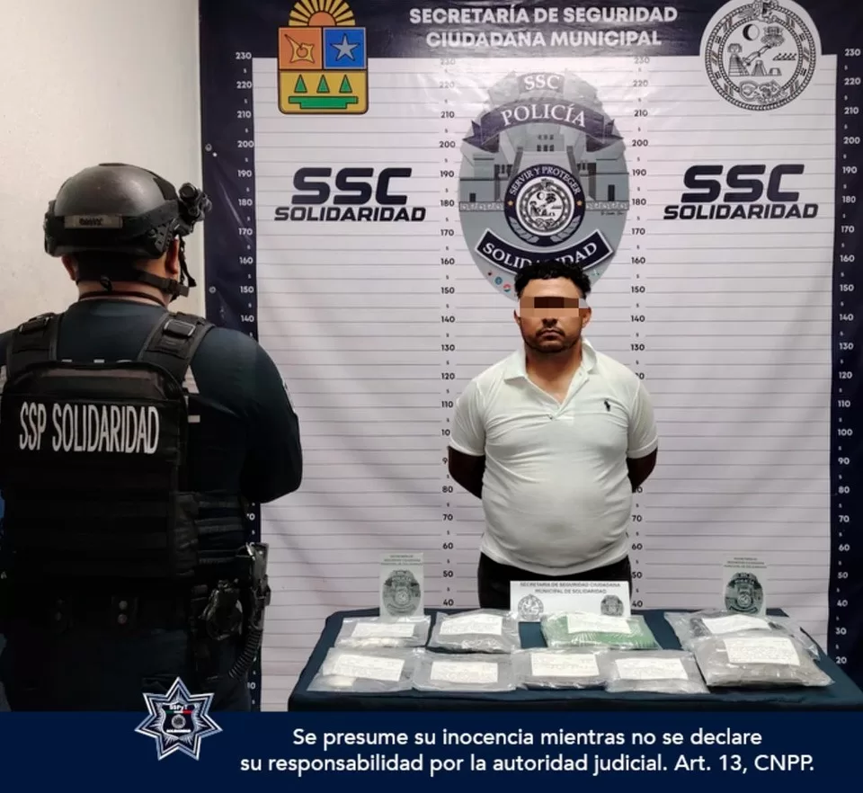 Tras detenerlo por orinar en la calle le encuentran más de 100 dosis de drogas
