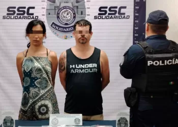 Aseguran a dos personas y un vehículo con droga