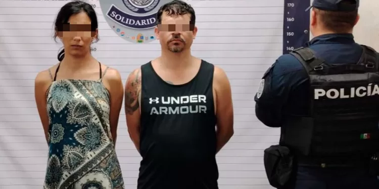Aseguran a dos personas y un vehículo con droga