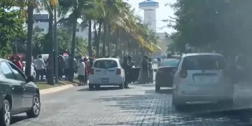 Pescadores bloquean acceso a Puerto Juárez por amenaza de desalojo de predio costero