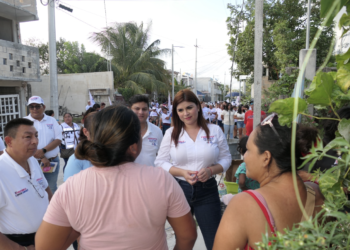 Encabeza Fernanda Alvear preferencias en Puerto Morelos; suma a familias de La Fe y Tierra Nueva