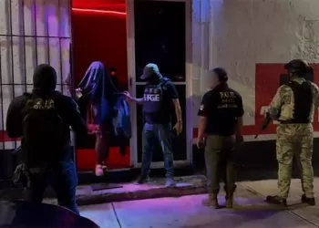 Rescatan en Playa del Carmen a 25 mujeres y detienen a líder de banda tratante de personas
