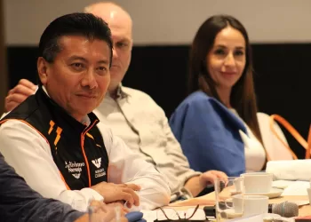Impulsar el desarrollo económico de Cancún, propone Chucho Pool