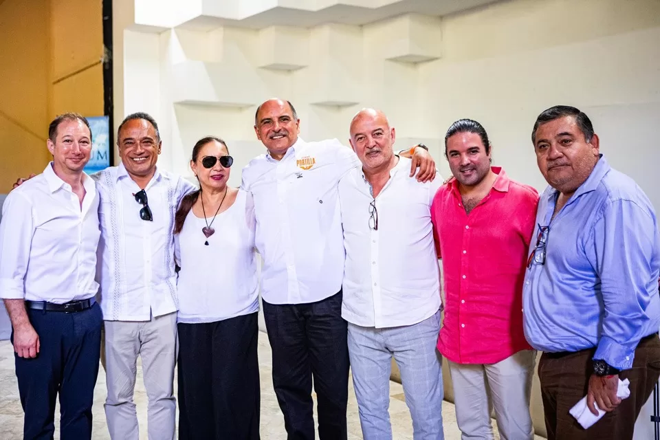 Candidatos exponen propuestas ante la Asociación de Hoteles de Tulum