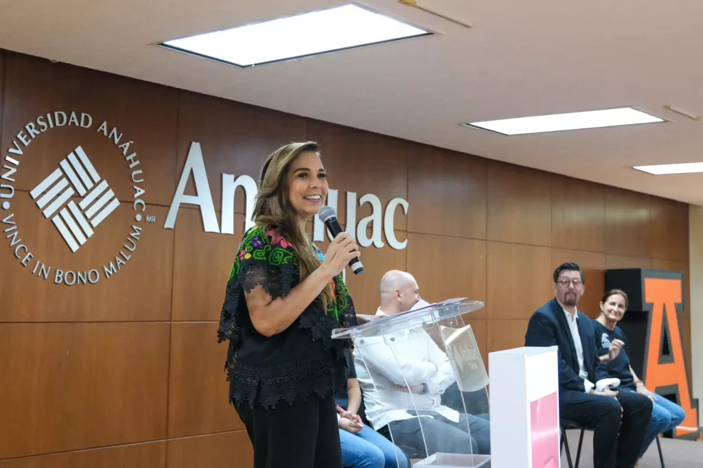 Inaugura Mara Lezama el 10º Congreso Internacional de Diseño