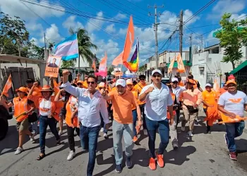 Cozumeleños expresan a Palazuelos la necesidad de mayor seguridad