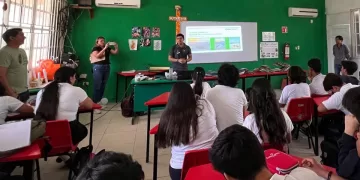 Promueven la conservación de las tortugas marinas entre estudiantes