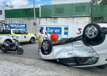 Accidente en la Supermanzana 515 deja un lesionado y tres vehículos con daños