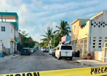 Hombre es abatido por un comando armado en su casa