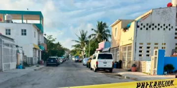 Hombre es abatido por un comando armado en su casa