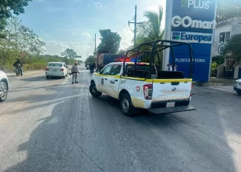 Dos motociclistas lesionados en la Huayacán