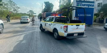 Dos motociclistas lesionados en la Huayacán