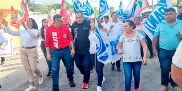 Visita el líder nacional del PRI Cozumel y Playa del Carmen