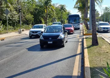 Liberan los carriles de acceso a la zona hotelera de Cancún