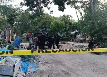 Asesinan a balazos a sujeto en colonia irregular de Tulum