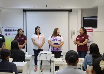 Capacitan a trabajadoras de la hotelería en prevención de violencia de género