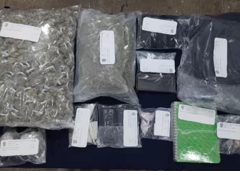 Pareja detenida en Chetumal con piedra y paquetes de marihuana