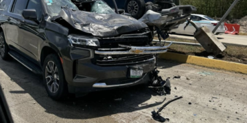 Estudiante de Cancún lesionado en aparatoso accidente de tránsito