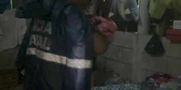 Auxilian a recién nacido y familias afectadas por las fuertes lluvias en Chetumal