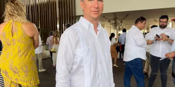 Exhorta David Ortiz Mena a iniciativa privada a brindar facilidades para votar