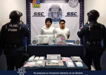 Detenidos en Playa del Carmen dos sujetos con un arma y narcóticos
